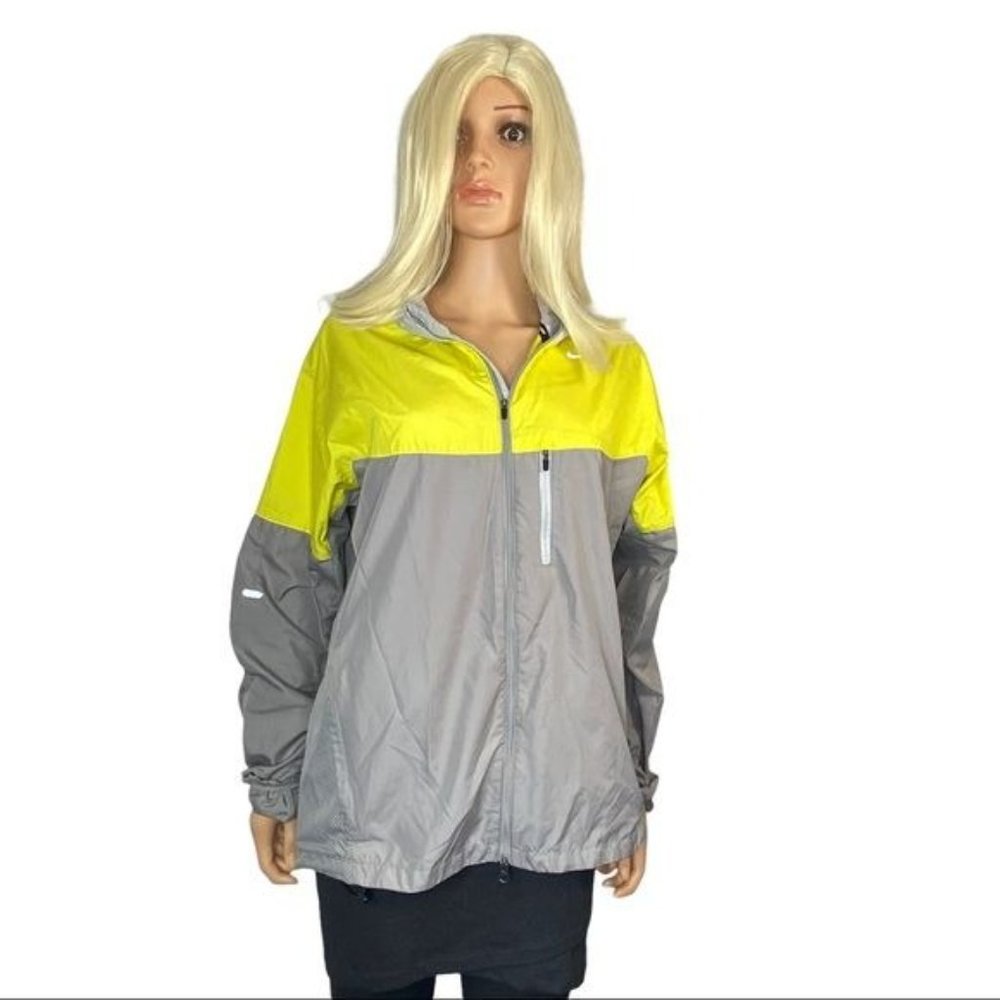 Nike medium lightweight running jacket shell full zip - Picture 5 of 11